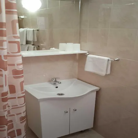 Ana - With Balcony And Sea View-2 Διαμέρισμα